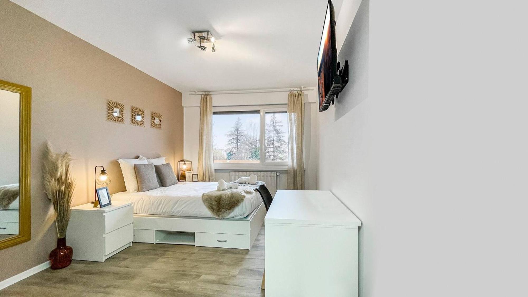 Homey La Coloc Mugi - Colocation Haut De Gamme - Chambres Privees - Balcon - Wifi Et Netflix - Proche Transports Commun アンヌマス エクステリア 写真