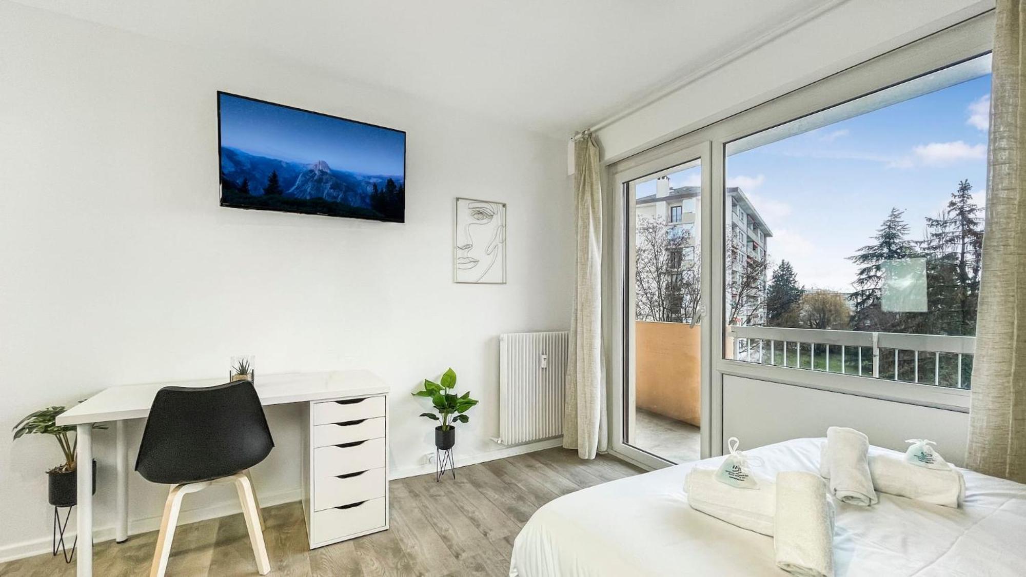 Homey La Coloc Mugi - Colocation Haut De Gamme - Chambres Privees - Balcon - Wifi Et Netflix - Proche Transports Commun アンヌマス エクステリア 写真